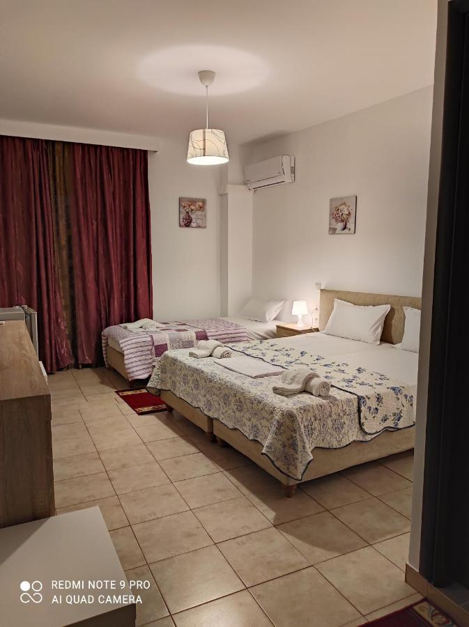 Sofias Hotel Ioannina Exterior photo
